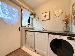 Photo 25- click for photo gallery